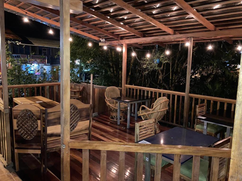 Hostal Zafiro Миндо Экстерьер фото