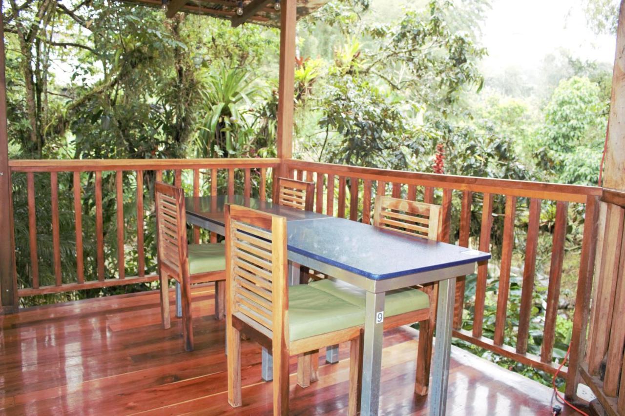 Hostal Zafiro Миндо Экстерьер фото